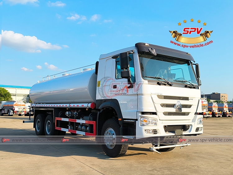 20,000 Litres Water Spraying Truck Sinotruk RF